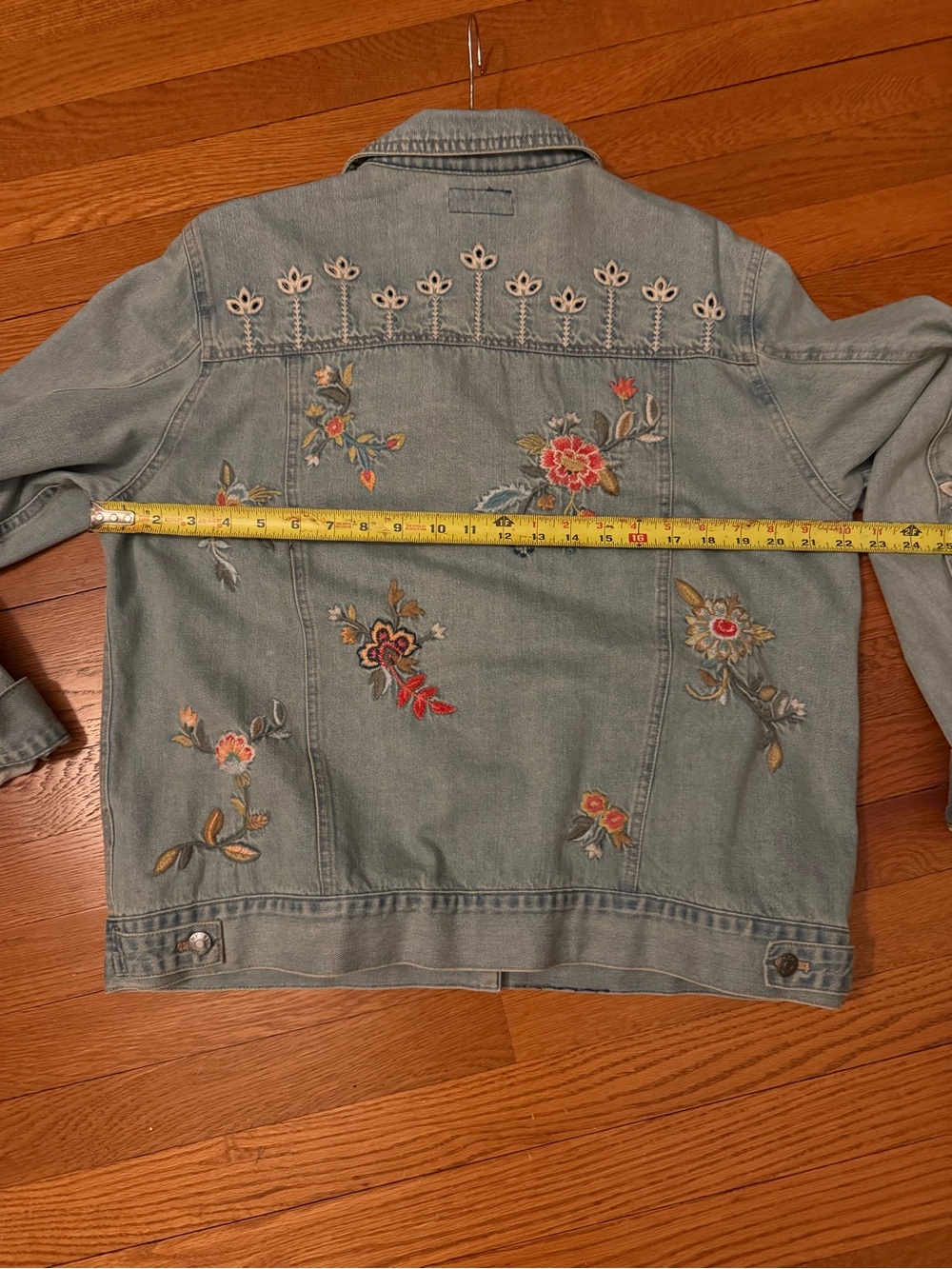 Johnny Was Light Wash Embroidered Denim Jacket with Floral Accents - Picture 5 of 5